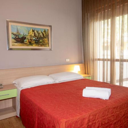 Hotel Nazionale Lido di Jesolo Exteriör bild