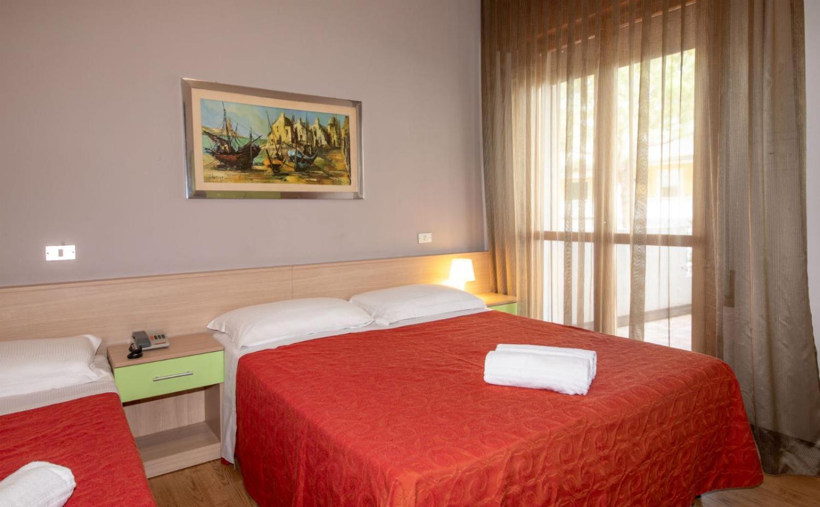 Hotel Nazionale Lido di Jesolo Exteriör bild