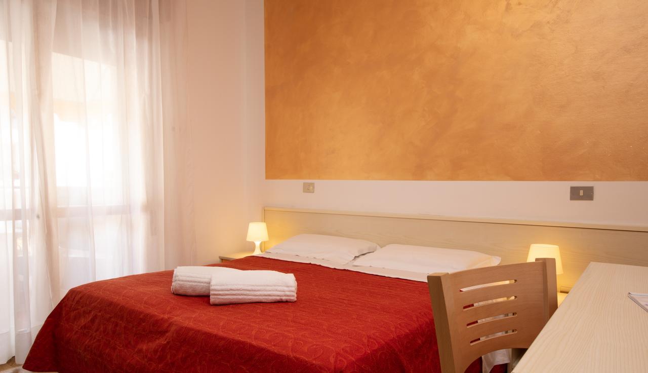 Hotel Nazionale Lido di Jesolo Exteriör bild