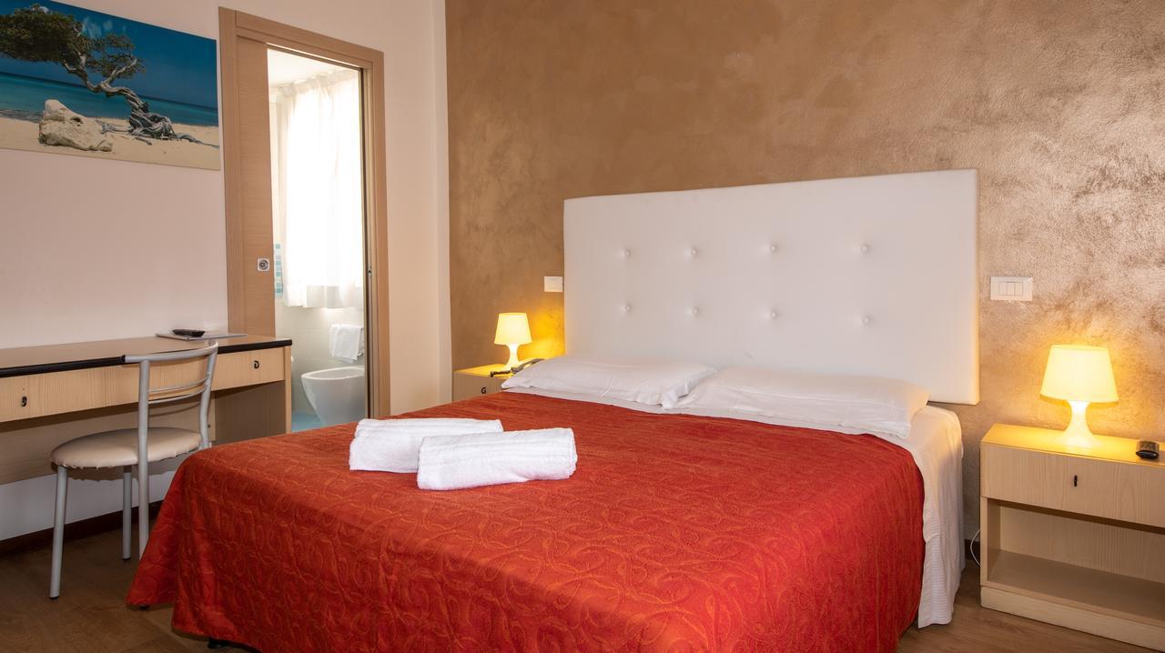 Hotel Nazionale Lido di Jesolo Exteriör bild