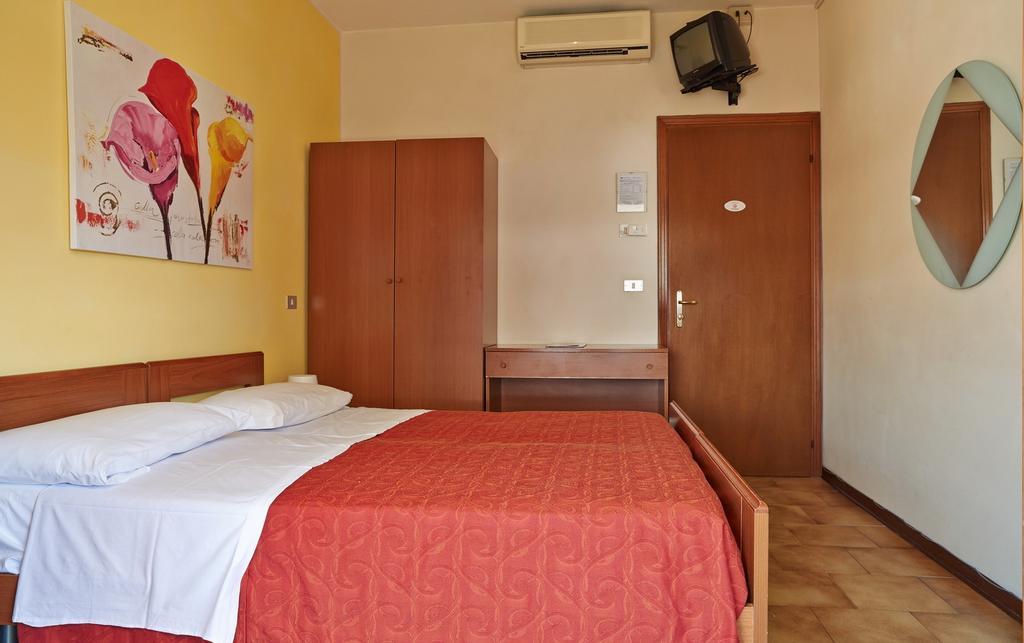 Hotel Nazionale Lido di Jesolo Rum bild
